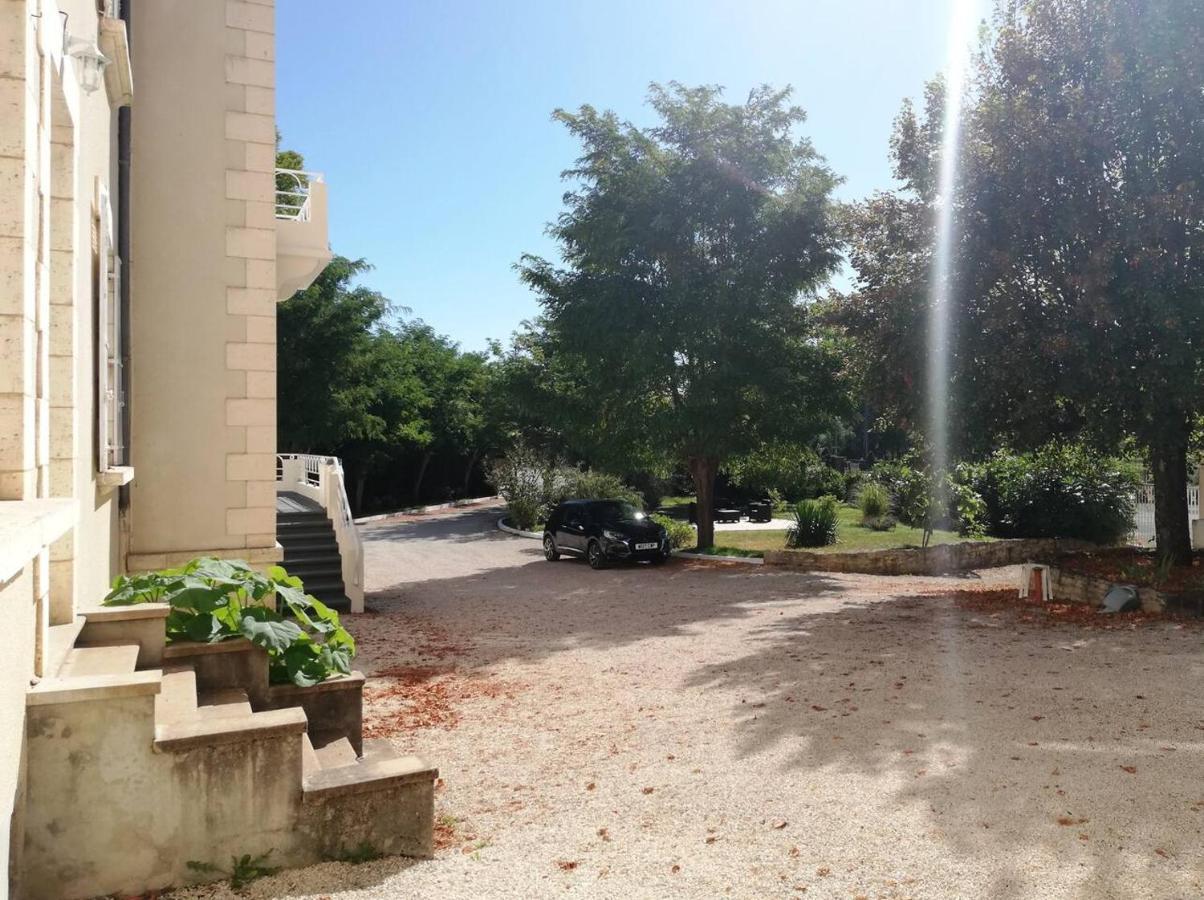 Vue Du Chateau D'Excideuil En Chambres Kültér fotó