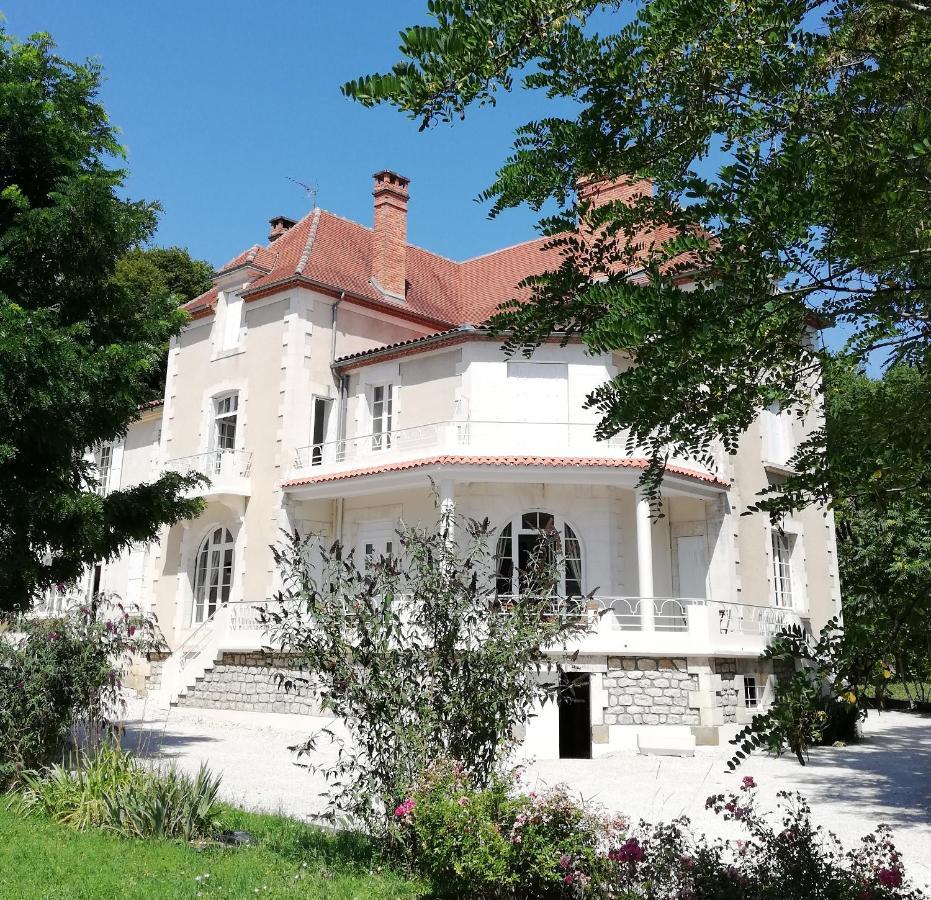 Vue Du Chateau D'Excideuil En Chambres Kültér fotó