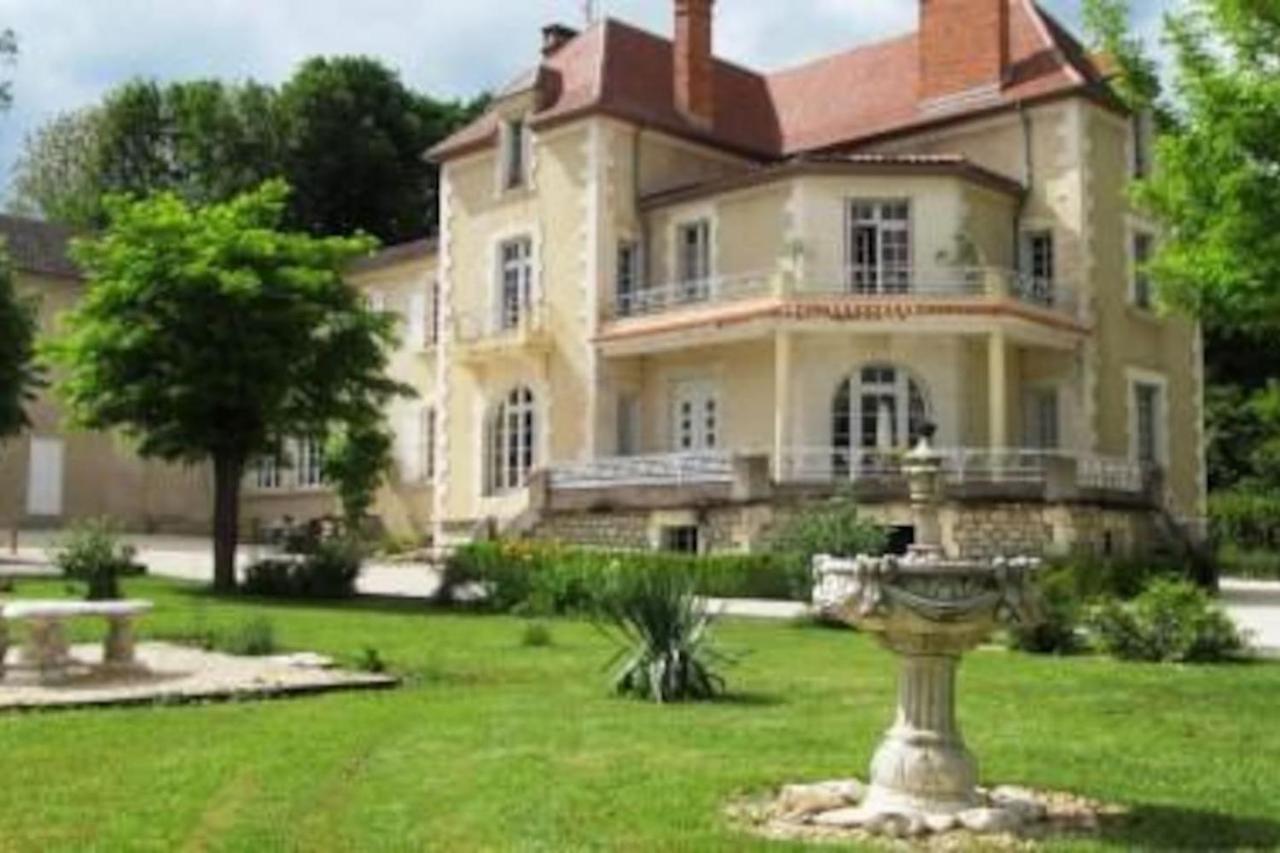 Vue Du Chateau D'Excideuil En Chambres Kültér fotó