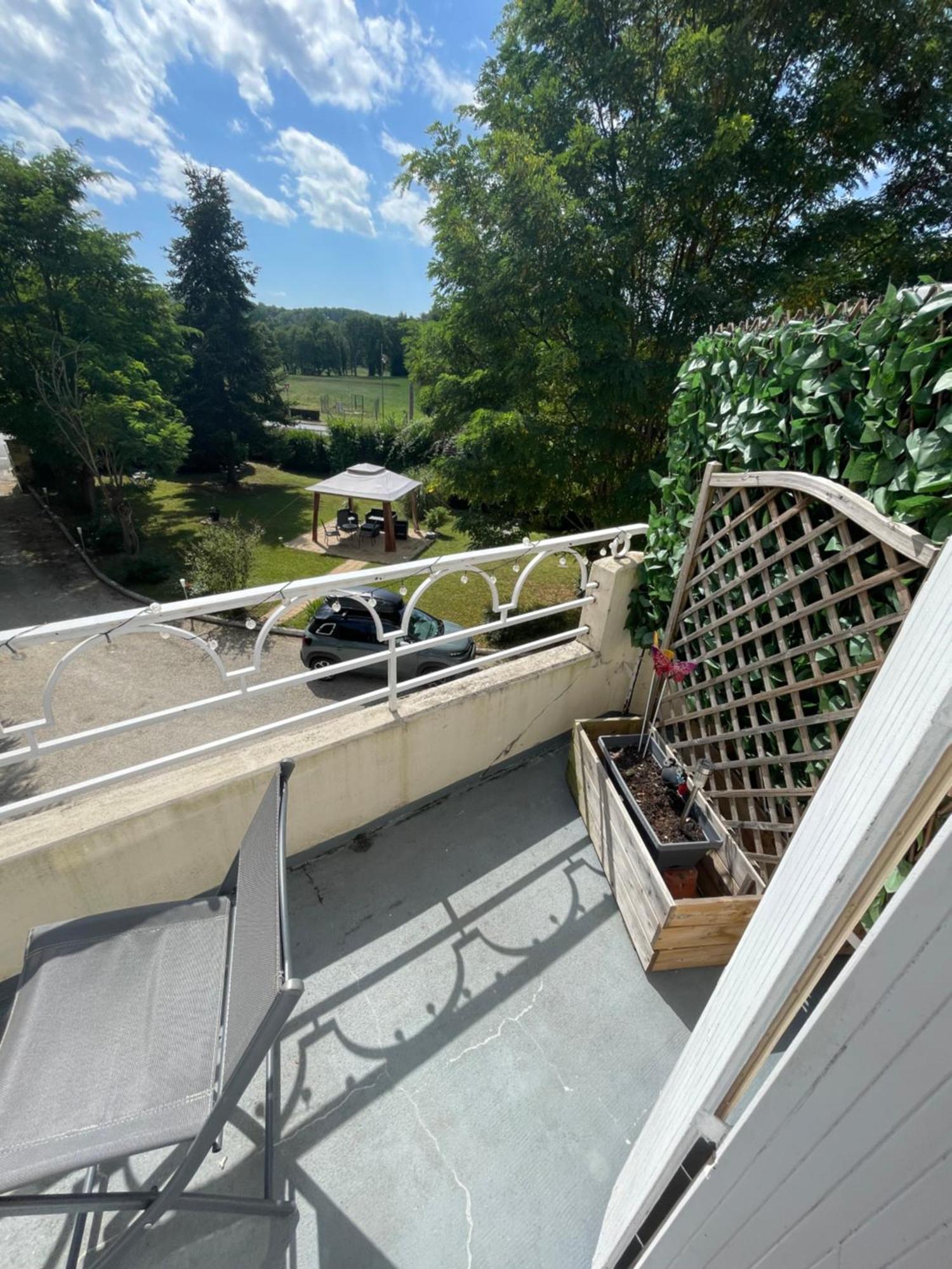 Vue Du Chateau D'Excideuil En Chambres Kültér fotó