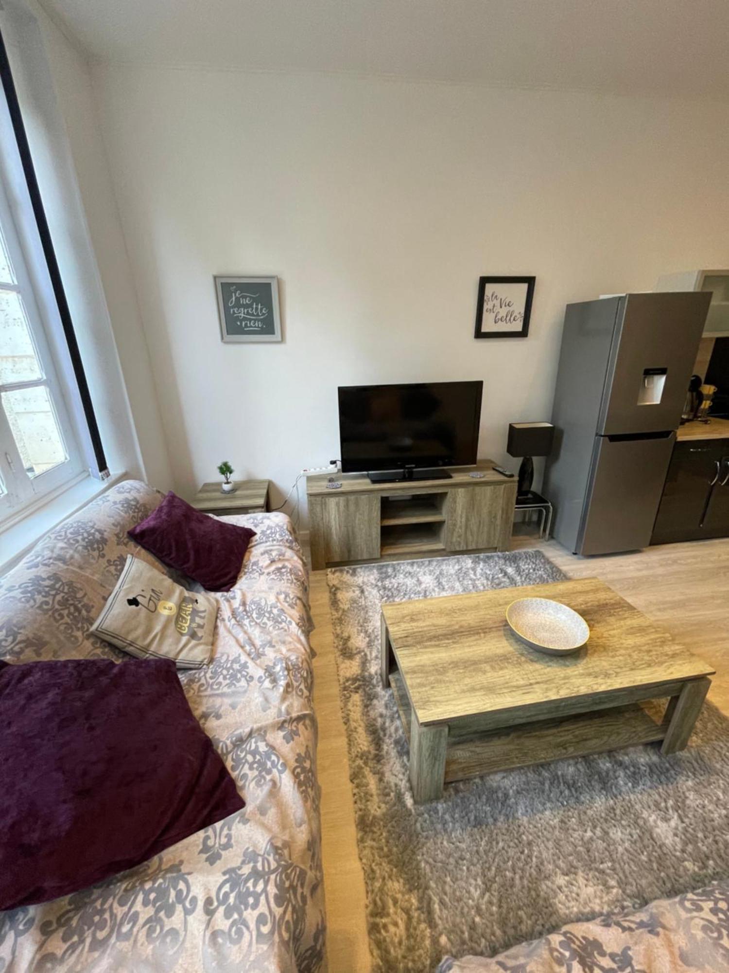 Vue Du Chateau D'Excideuil En Chambres Kültér fotó