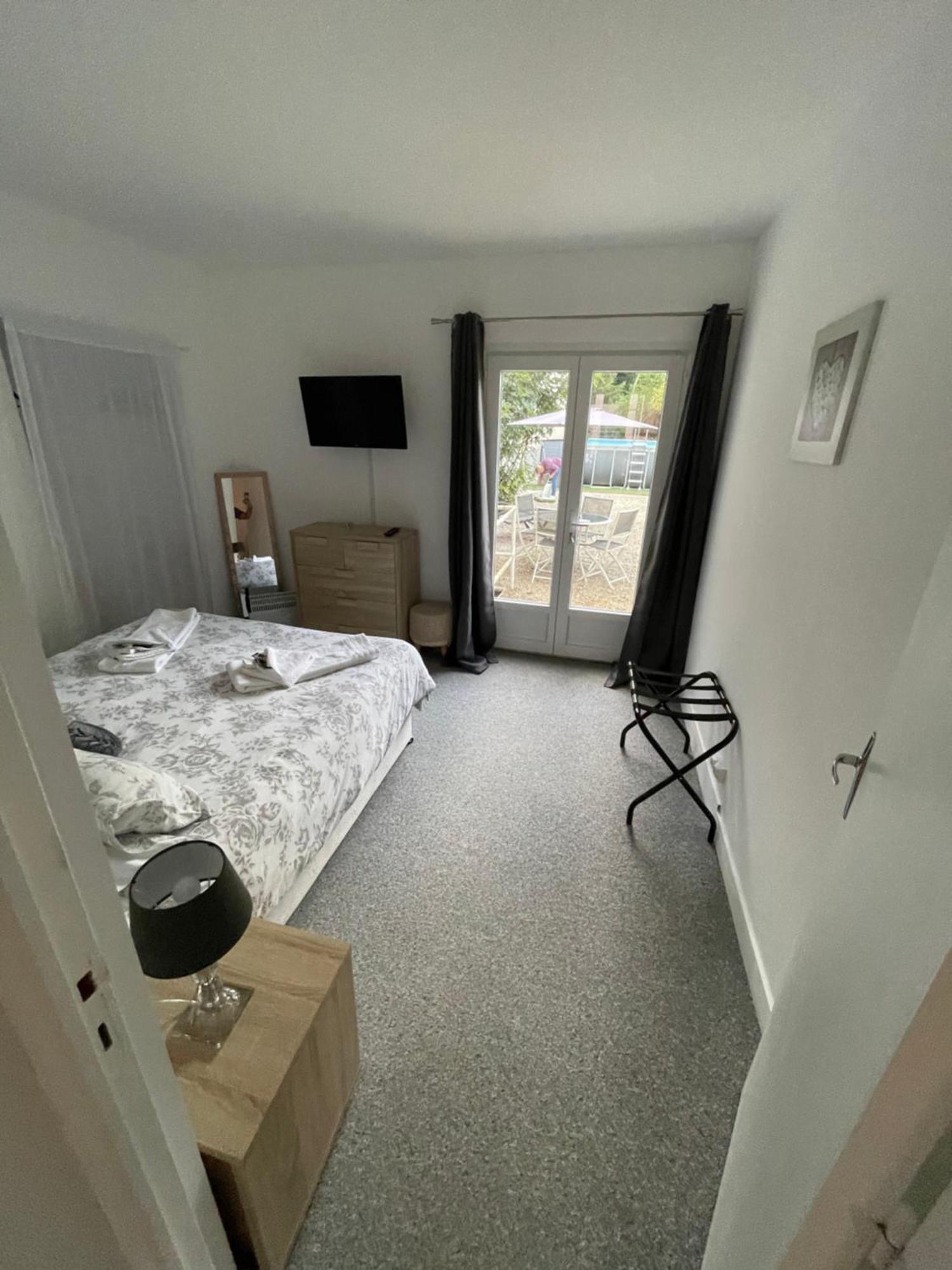 Vue Du Chateau D'Excideuil En Chambres Kültér fotó